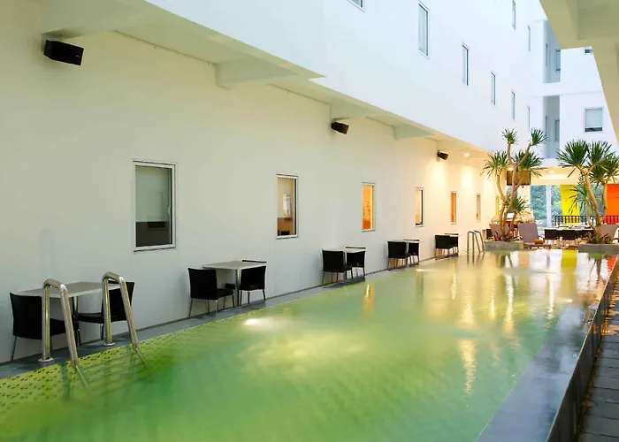 Amaris Sunset Road - Bali 2*